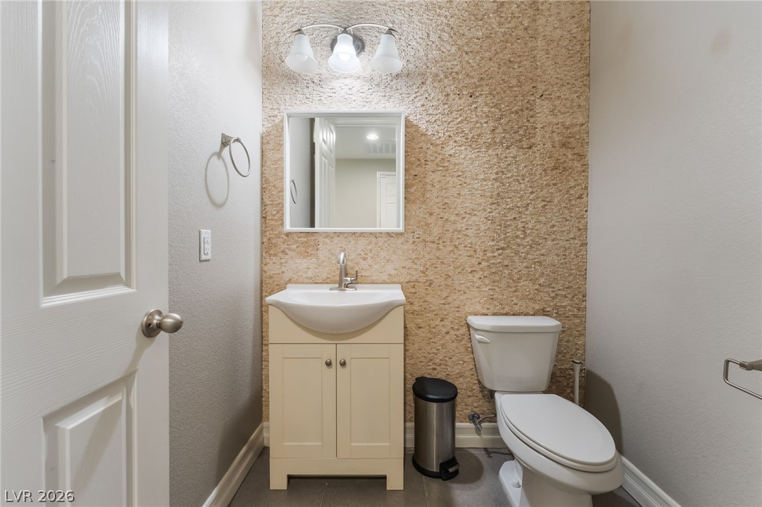 5601 Mackenzie Park Court