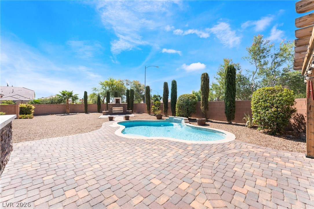 5601 Mackenzie Park Court