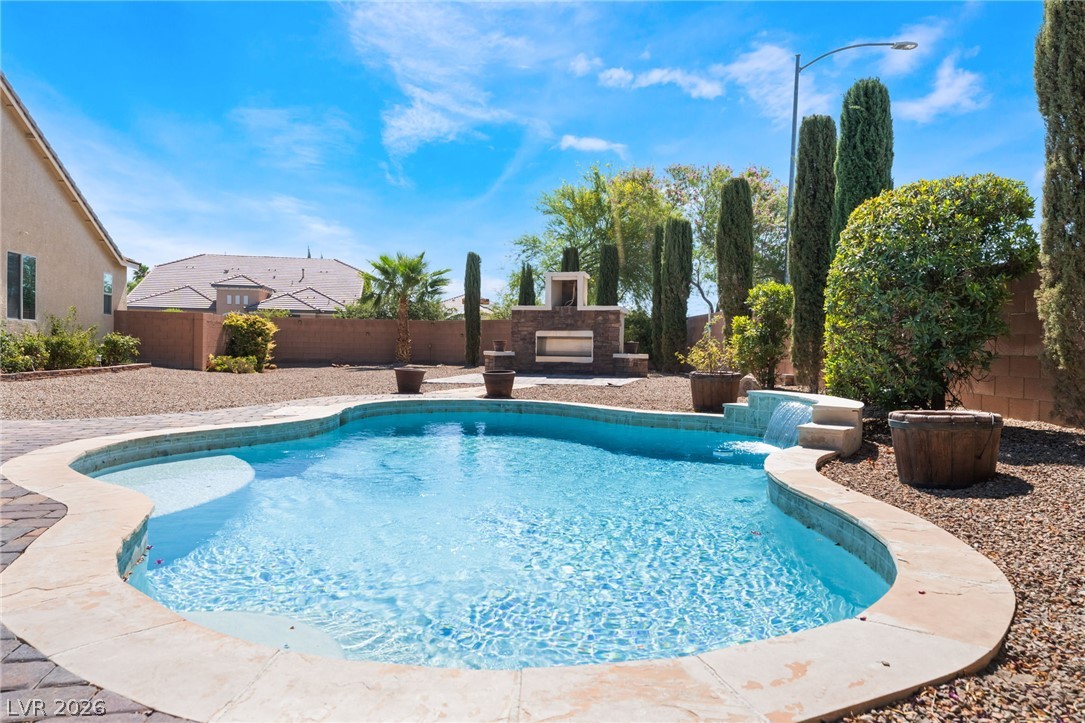5601 Mackenzie Park Court