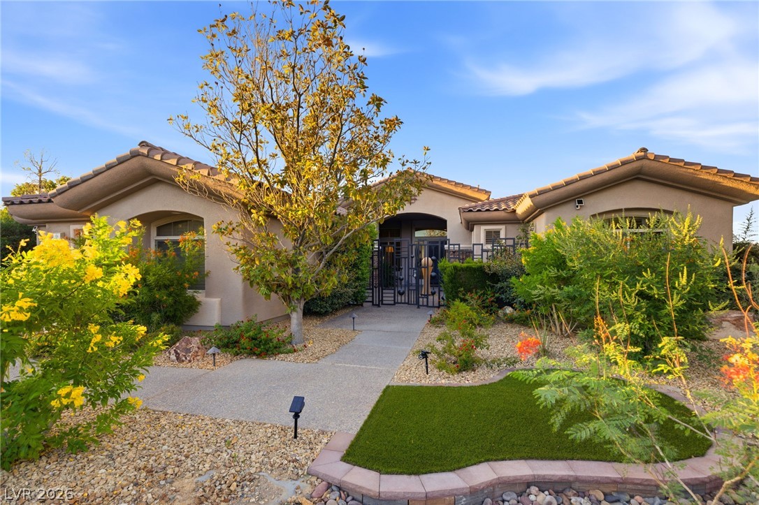6 Brookridge Drive