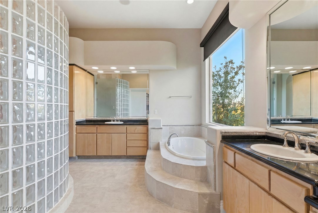 6 Brookridge Drive