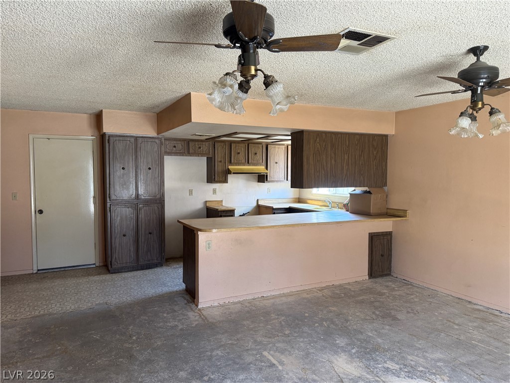 1712 Rockcrest Drive