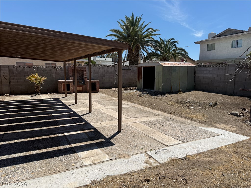 1712 Rockcrest Drive