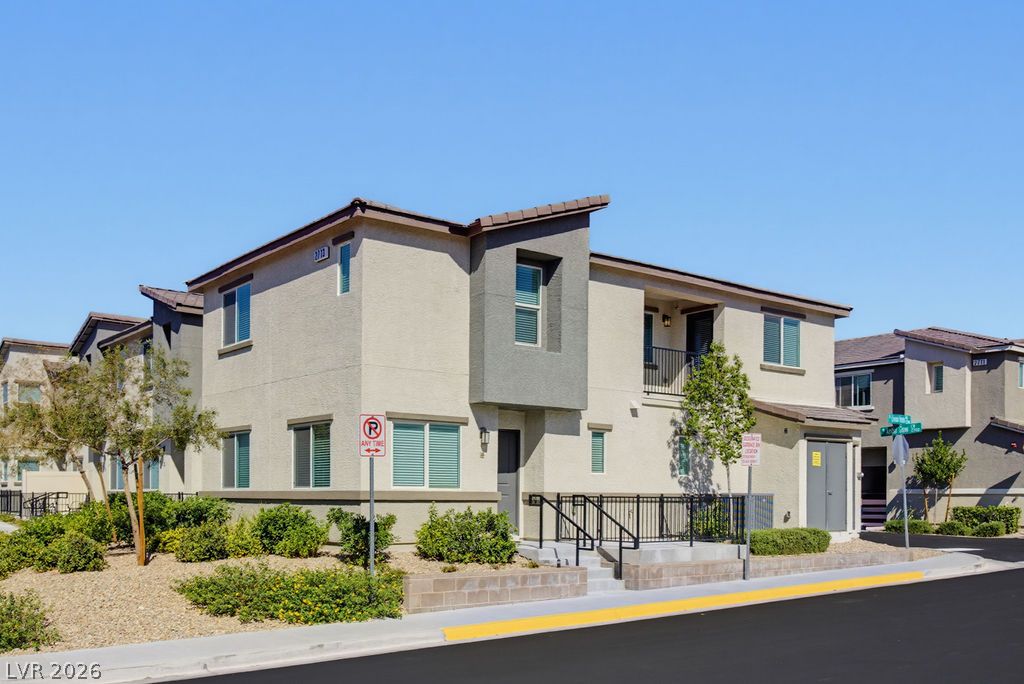 2713 Lucky Lavender Court 4