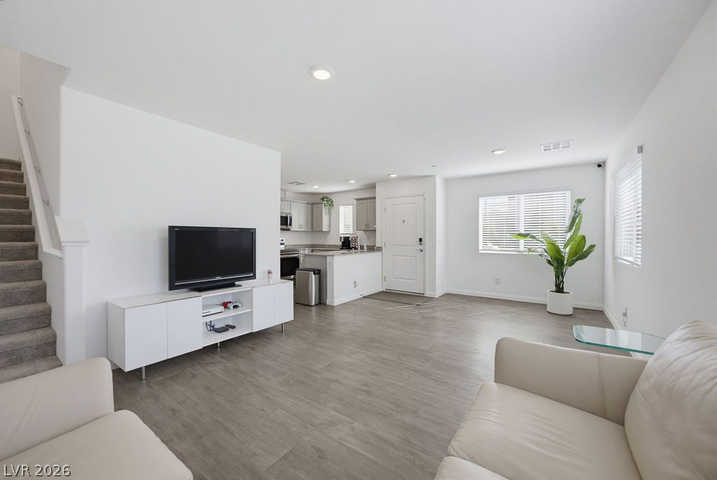 2713 Lucky Lavender Court 4