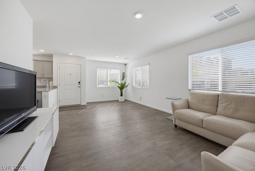 2713 Lucky Lavender Court 4
