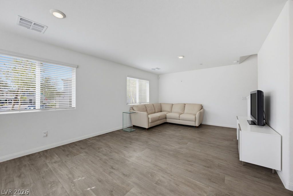 2713 Lucky Lavender Court 4