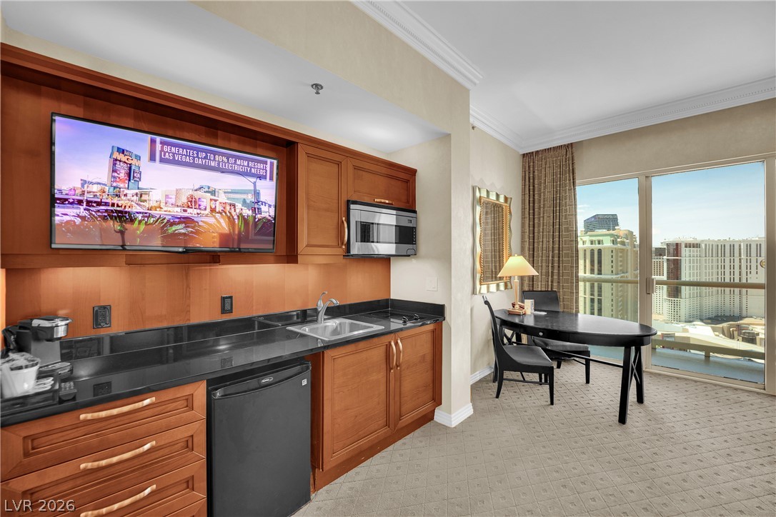 145 East Harmon Avenue 3107