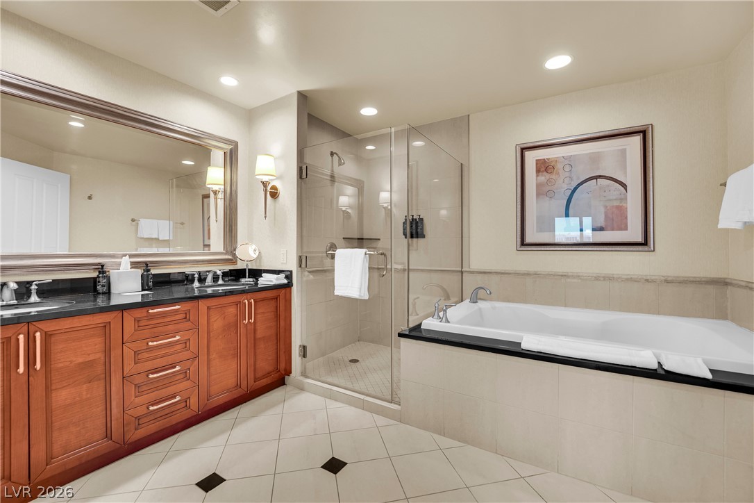 145 East Harmon Avenue 3107