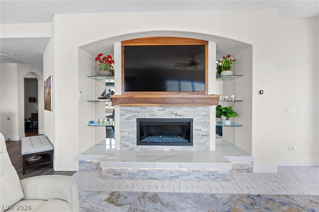 40 Strada Principale Corner