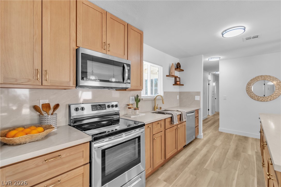 1200 Palm Terrace