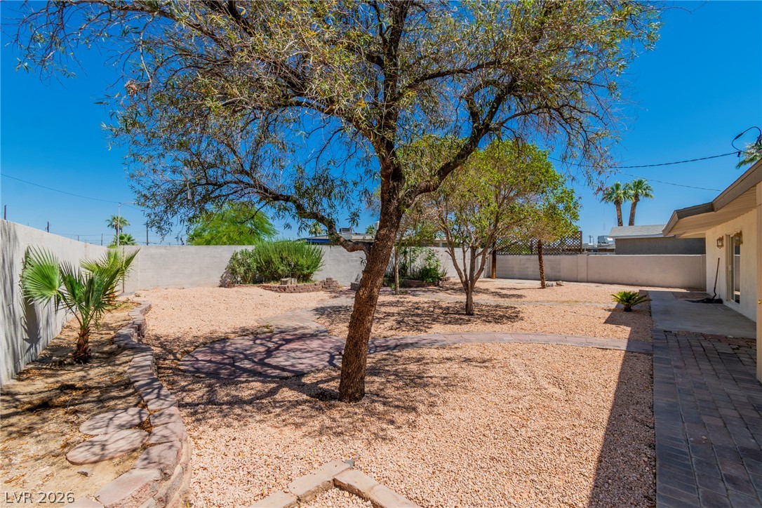 1200 Palm Terrace