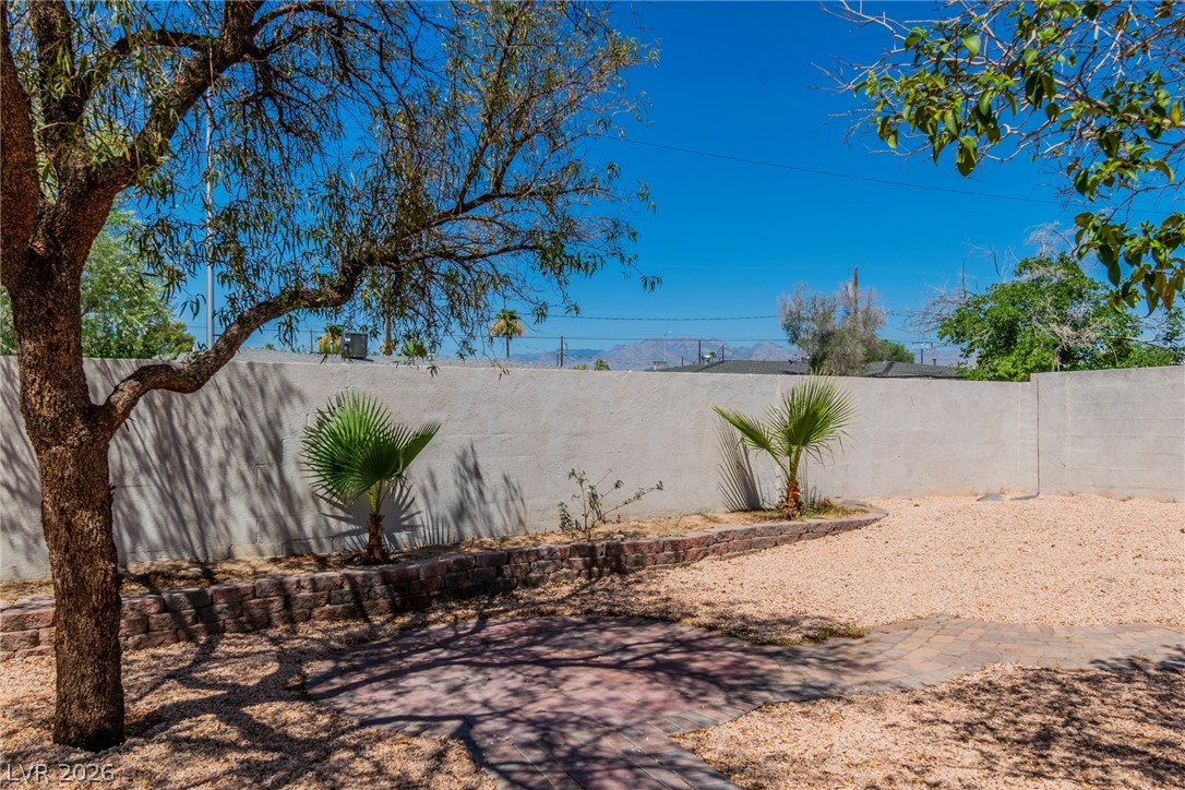 1200 Palm Terrace