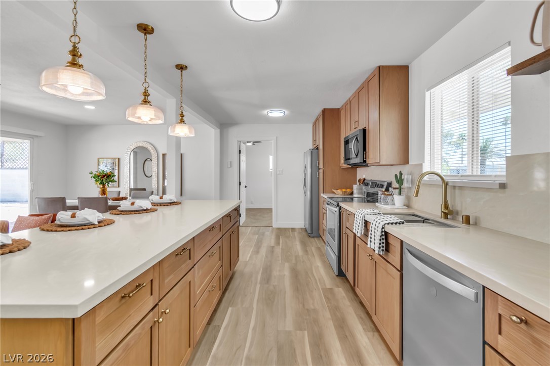 1200 Palm Terrace