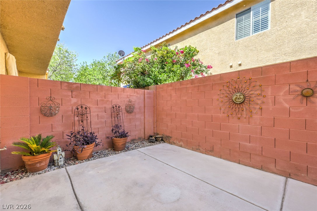 6437 Sundown Heights Avenue