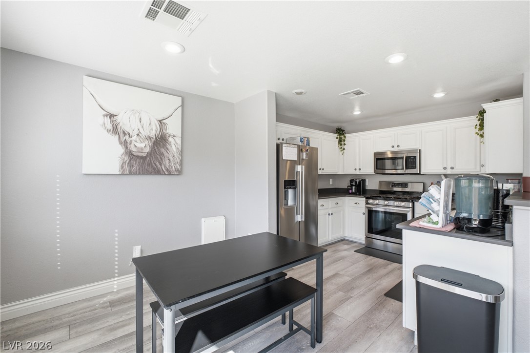 9144 Starling Wing Place
