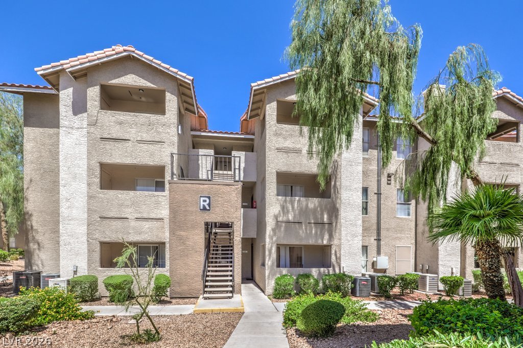 4200 South Valley View Boulevard 2081