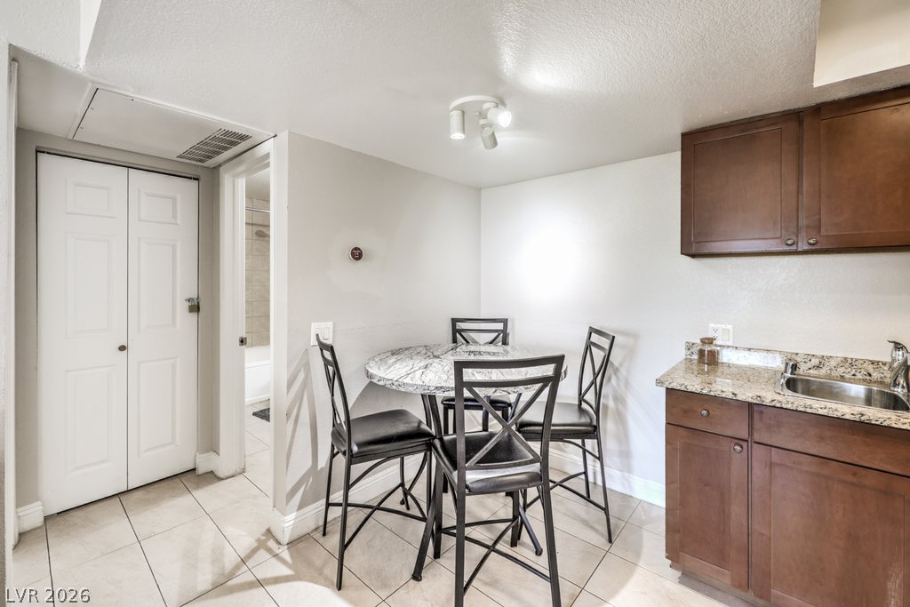 4200 South Valley View Boulevard 2081