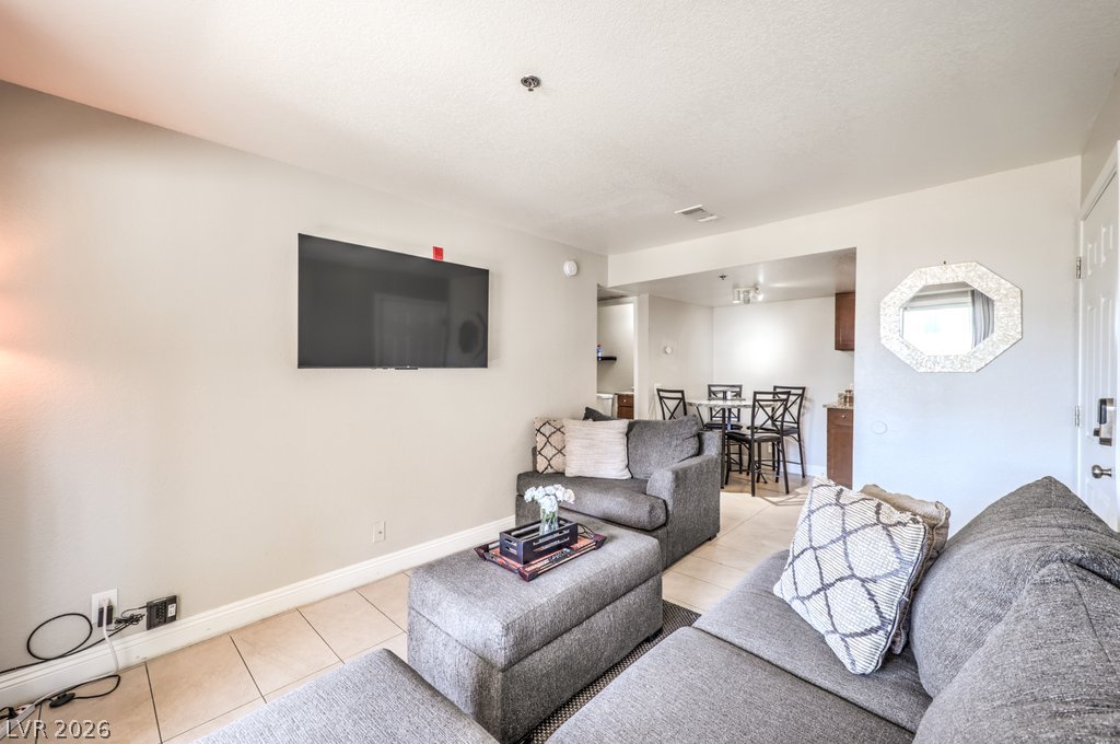 4200 South Valley View Boulevard 2081