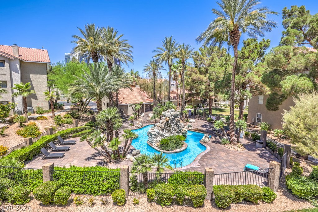 4200 South Valley View Boulevard 2081