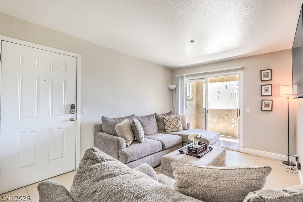 4200 South Valley View Boulevard 2081