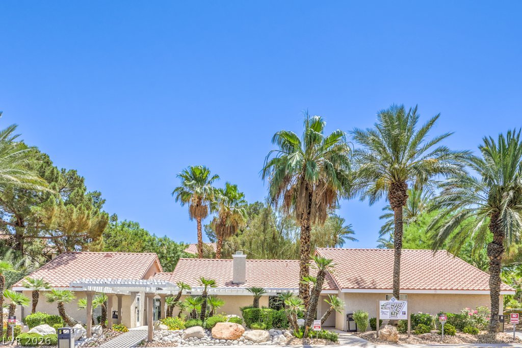 4200 South Valley View Boulevard 2081