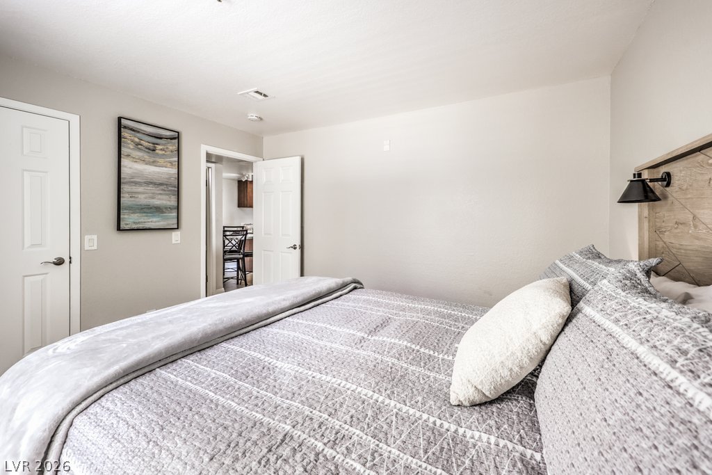 4200 South Valley View Boulevard 2081