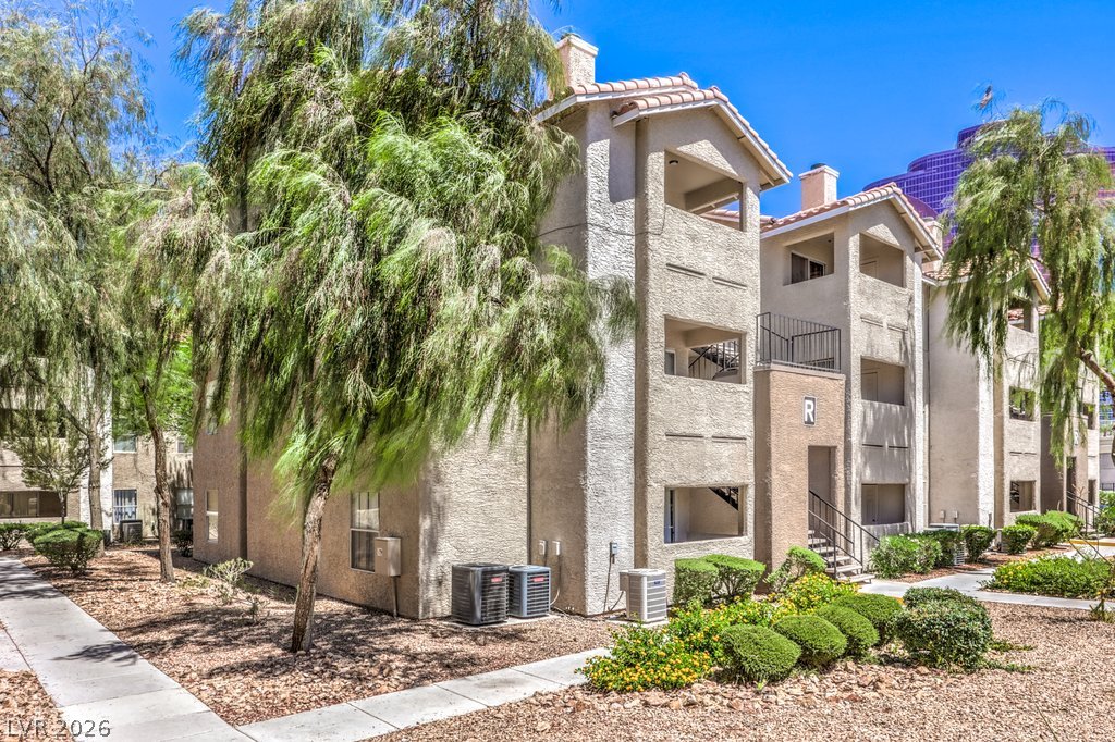 4200 South Valley View Boulevard 2081