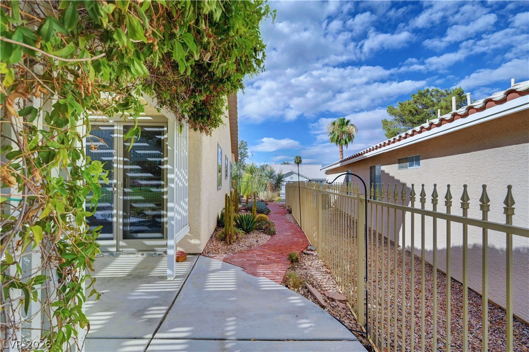 4935 Cedar Lawn Way