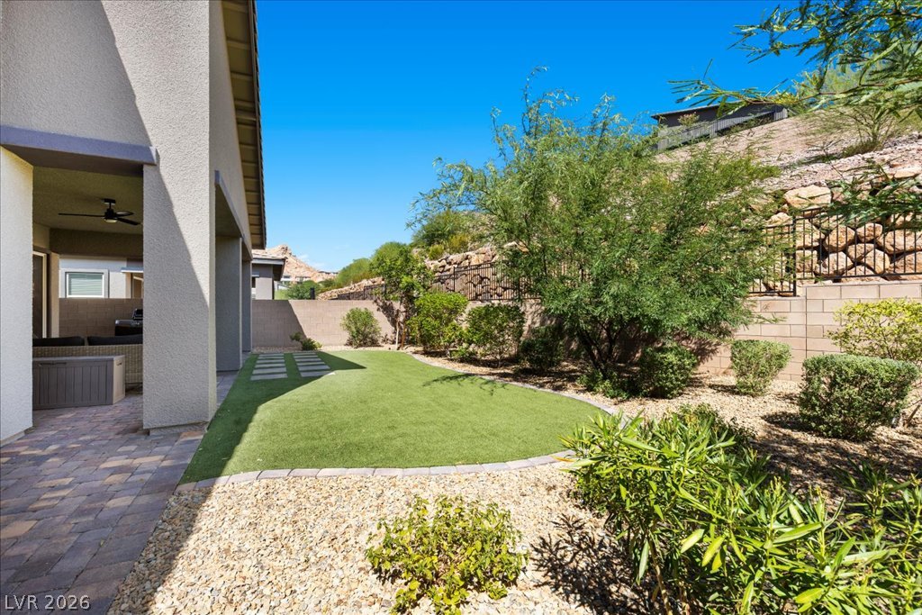20 Charlotte Ridge Place
