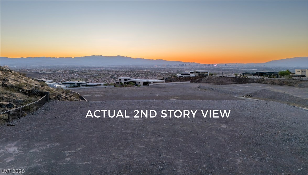 11 Horseshoe Rock Court