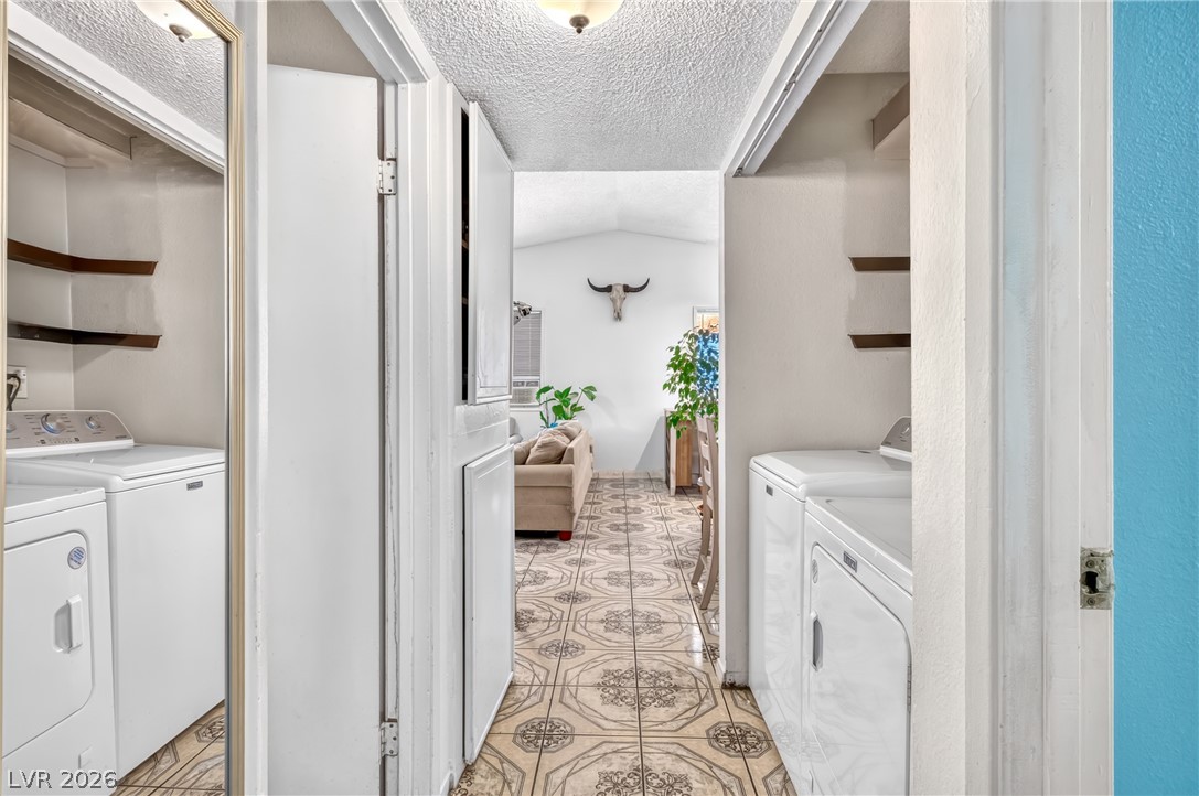 2224 North West La Sombra Street