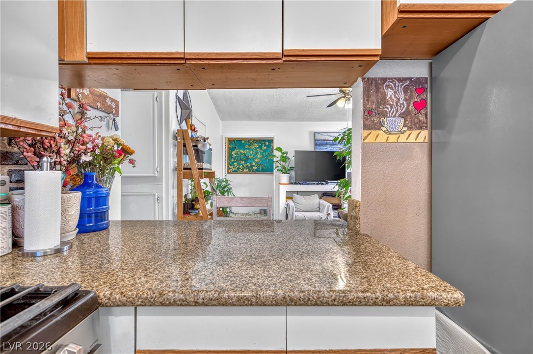 2224 North West La Sombra Street