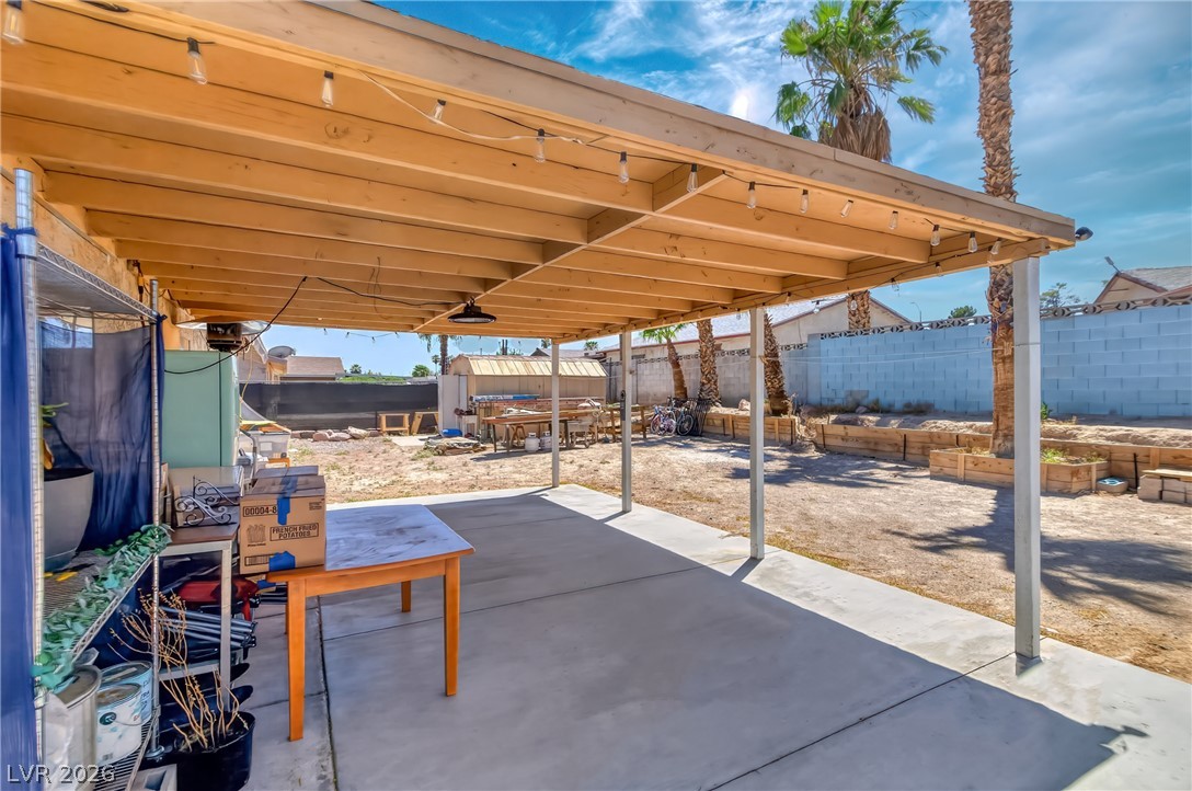 2224 North West La Sombra Street