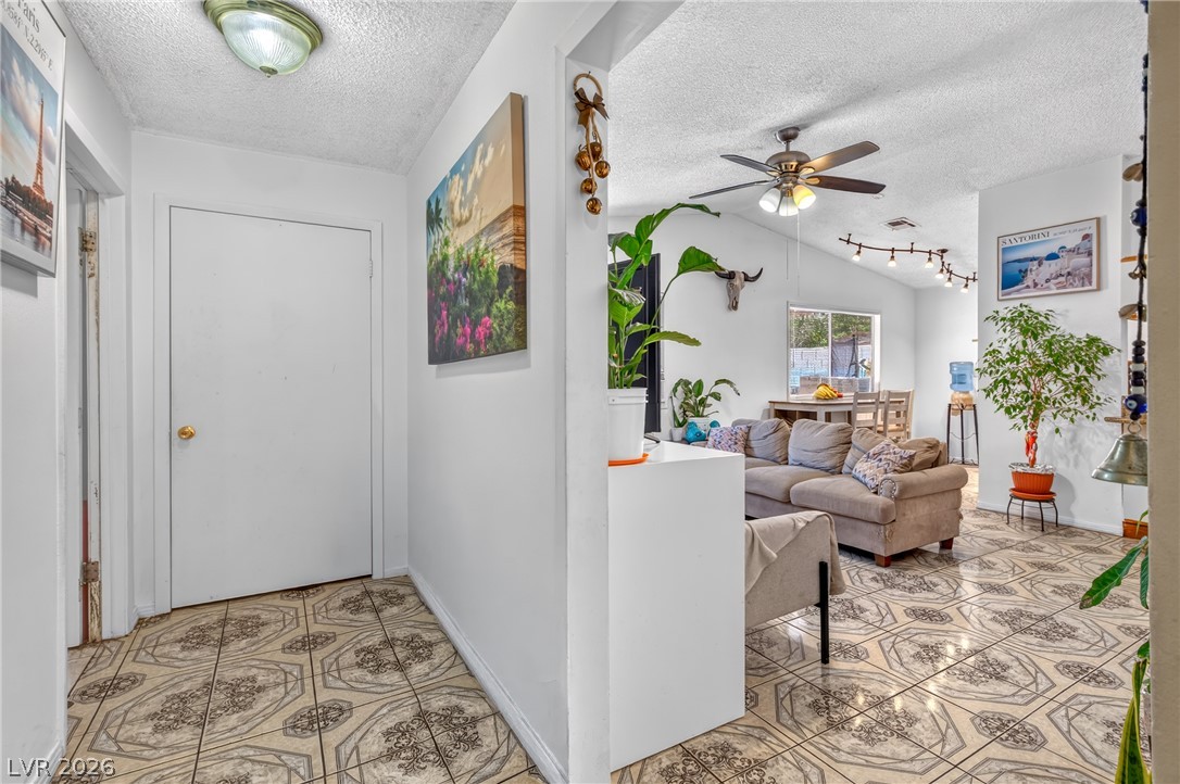 2224 North West La Sombra Street
