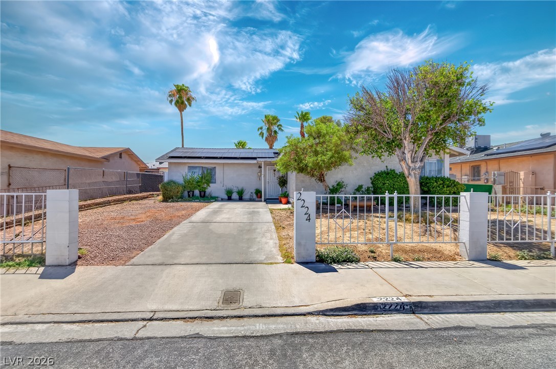 2224 North West La Sombra Street