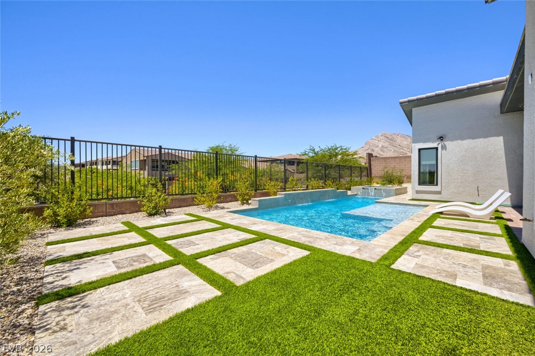 12167 Canyon Sunset Street