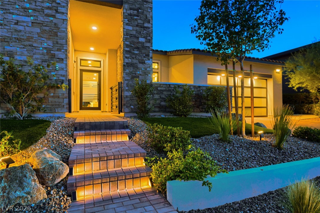 12167 Canyon Sunset Street