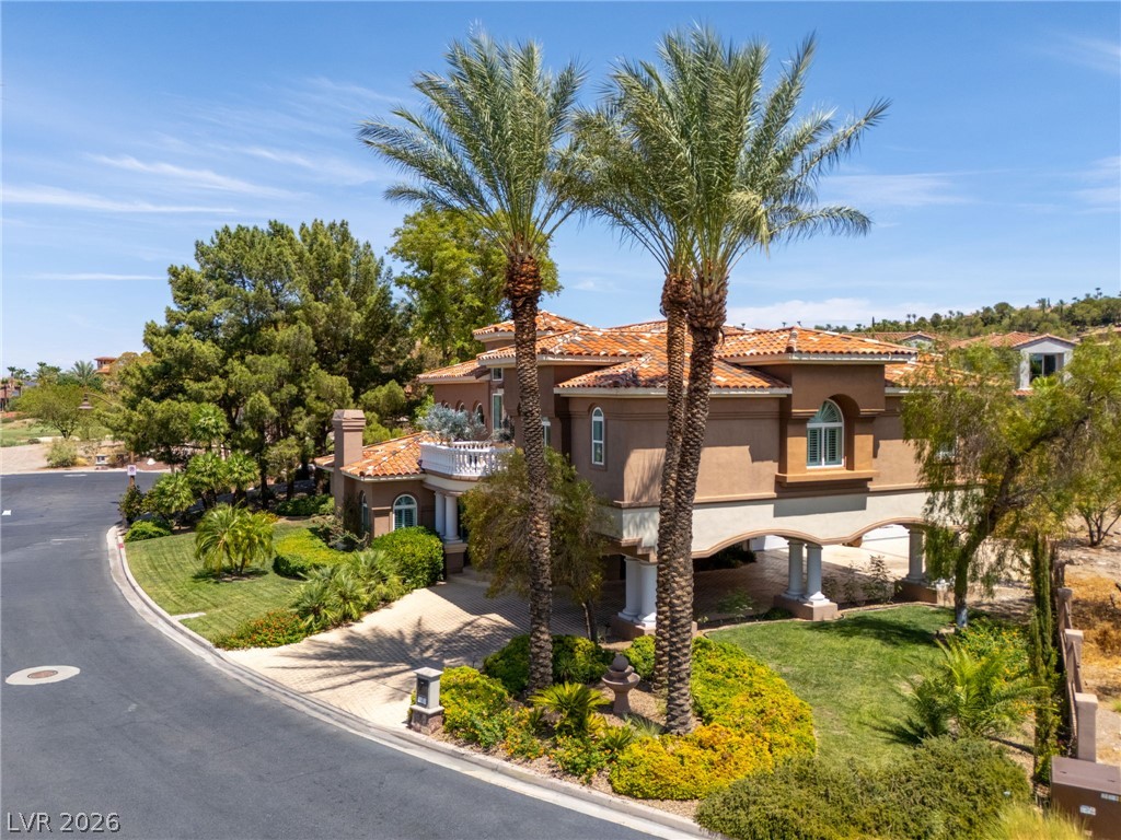 7 Rue Promenade Way