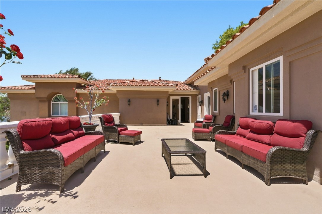 7 Rue Promenade Way