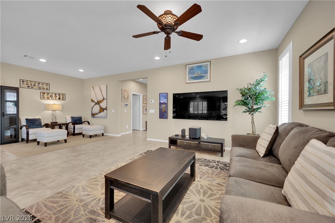 3829 Riviera Regal Avenue