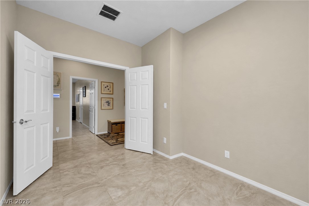 3829 Riviera Regal Avenue