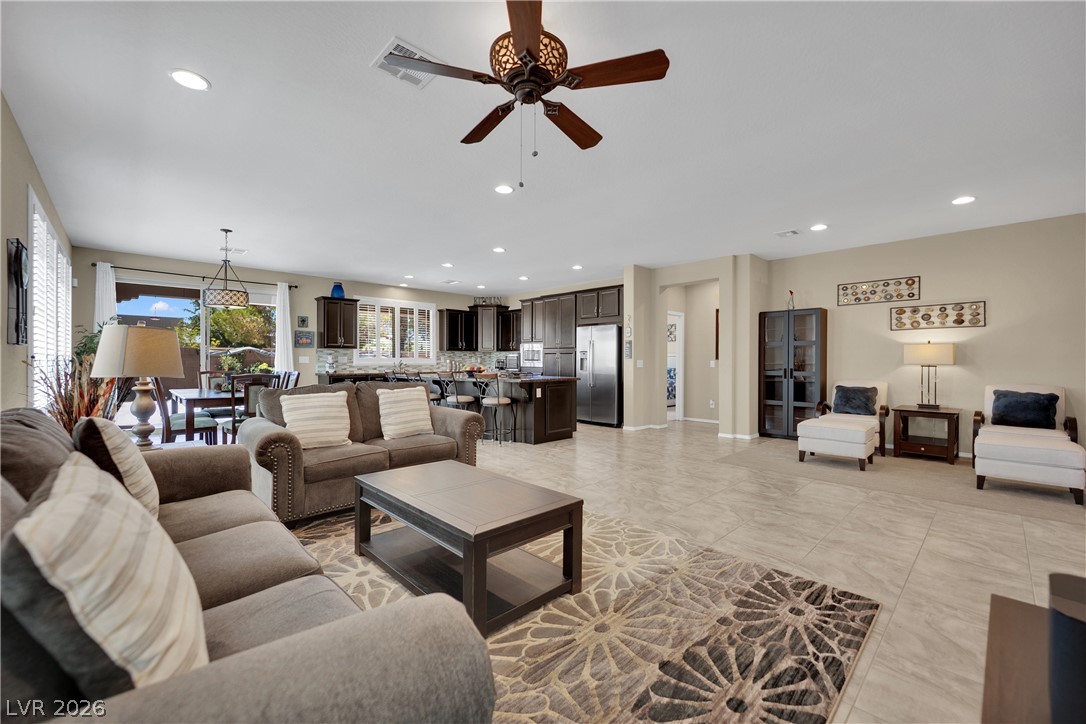 3829 Riviera Regal Avenue