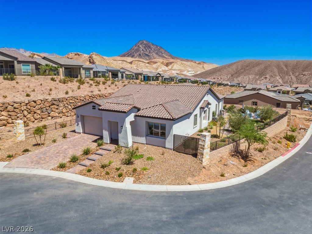 85 Crimson Stone Court