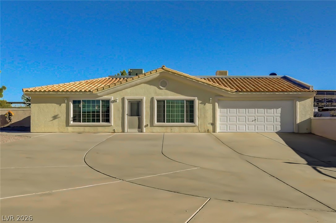 640 North Racetrack Road