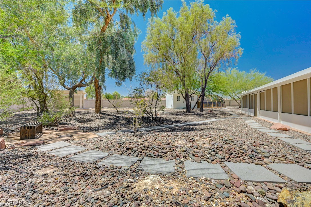 7631 Bermuda Road