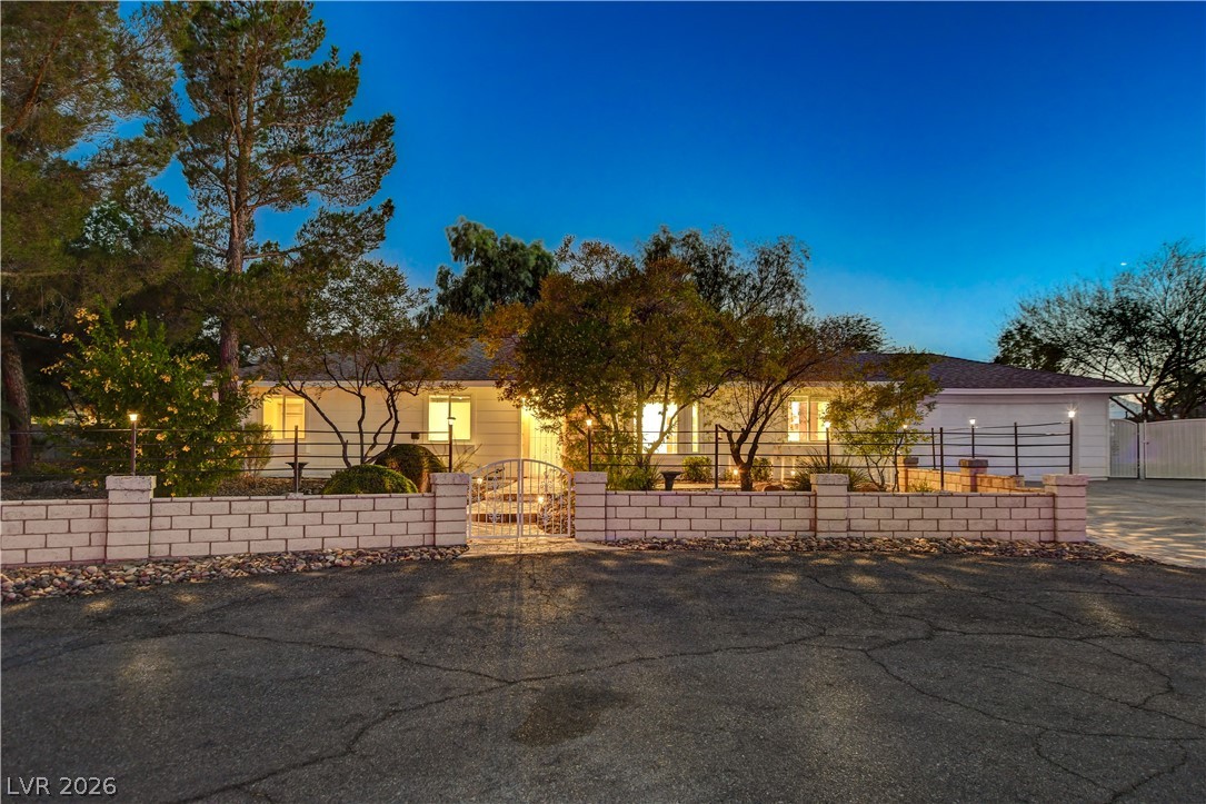 7631 Bermuda Road