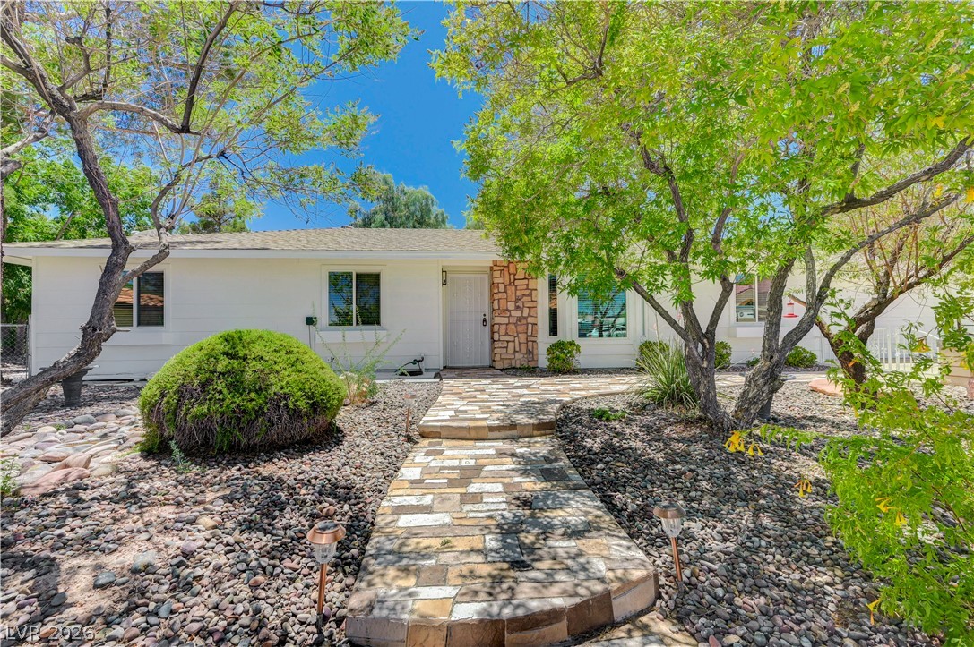 7631 Bermuda Road