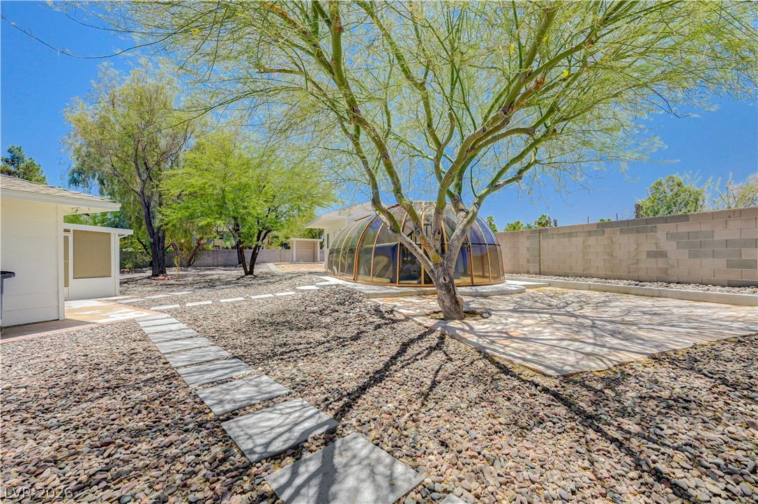 7631 Bermuda Road