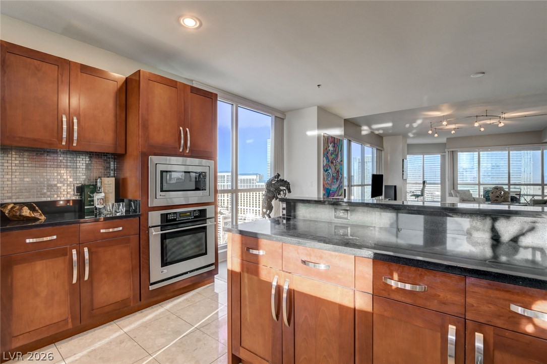 4575 Dean Martin Drive 2812